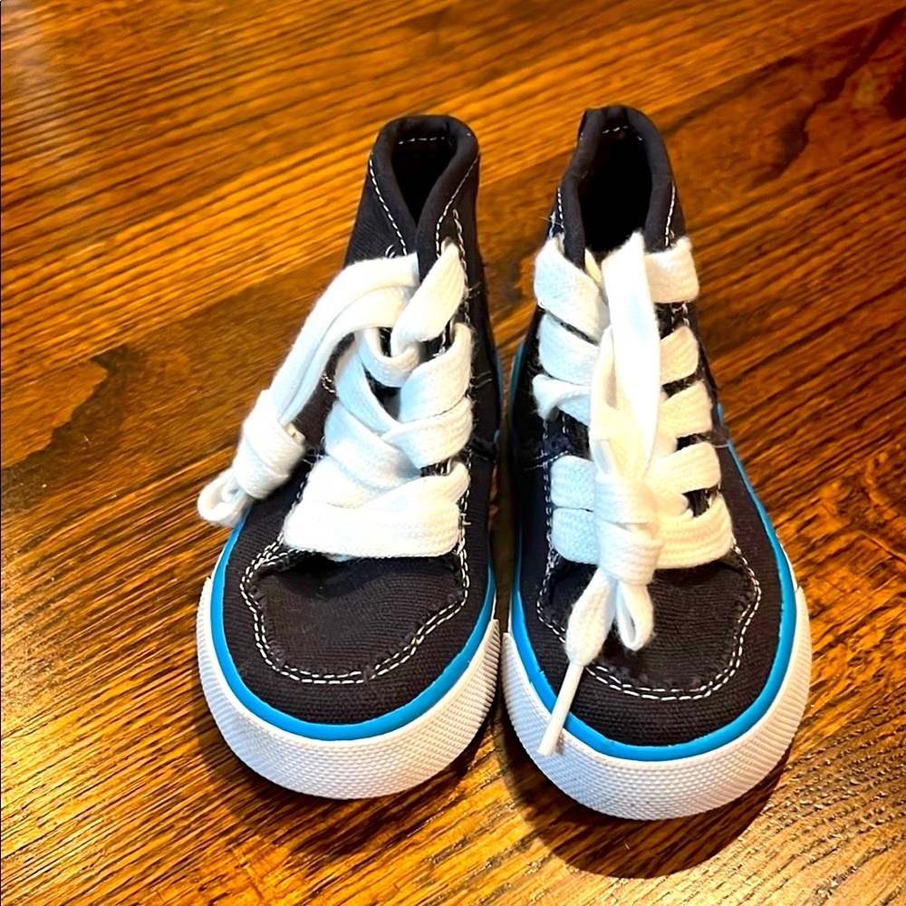 NWOT The Children's Place Navy and Blue High-Top Sneakers